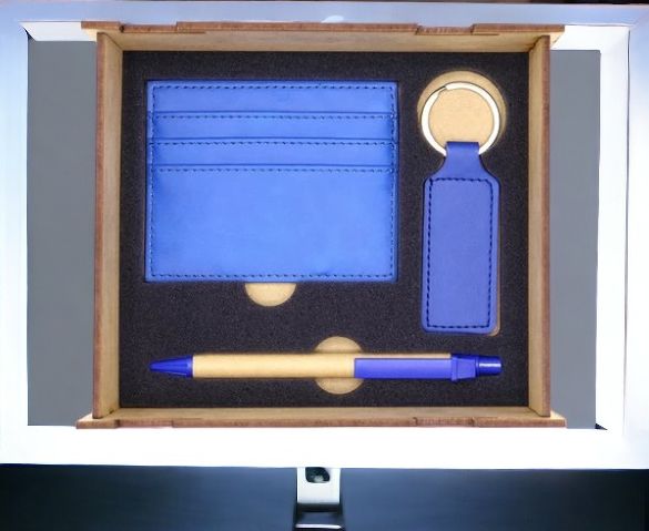 Подарочный набор Амальфи / Набор из картхолдера, шариковой ручки и брелока в подарочной коробке